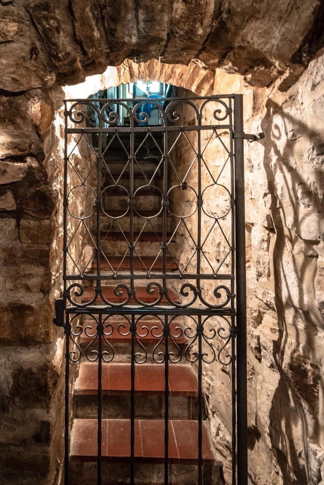 Torre De Salis Panzió Gussago Kültér fotó
