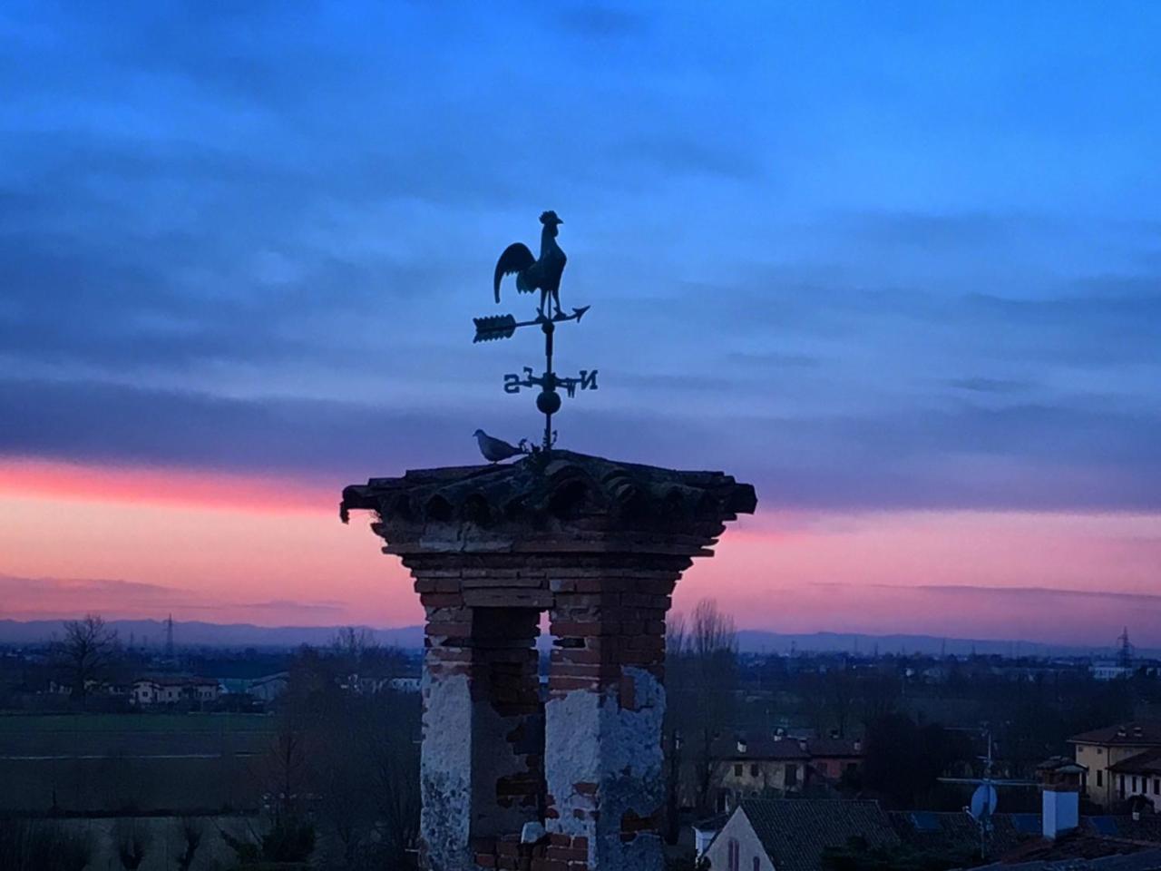 Torre De Salis Panzió Gussago Kültér fotó